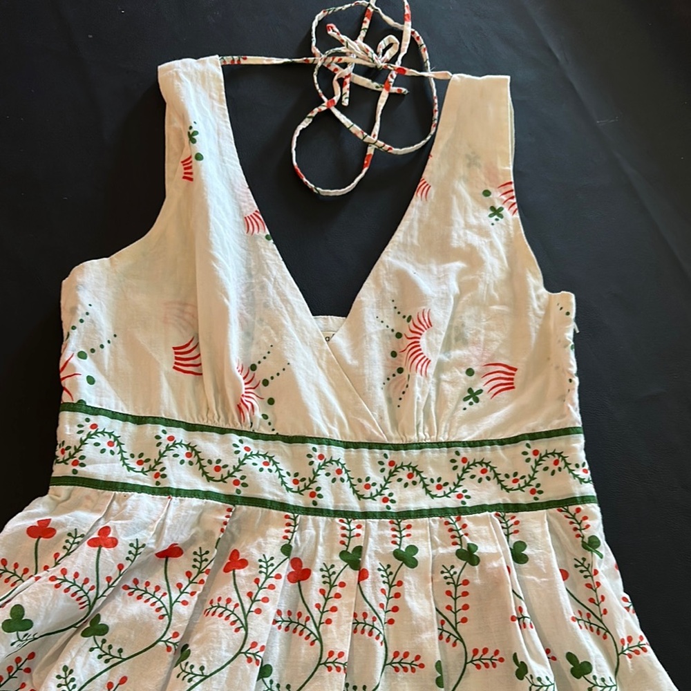 Floral V Neck Sleeveless Blouse - White, Green and Orange Vintage Floral Print